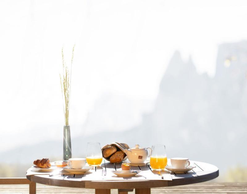 Adler Lodge Ritten โซปราบอลซาโน ภายนอก รูปภาพ