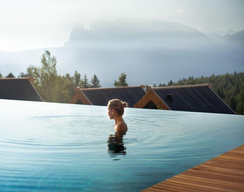 Adler Lodge Ritten โซปราบอลซาโน ภายนอก รูปภาพ